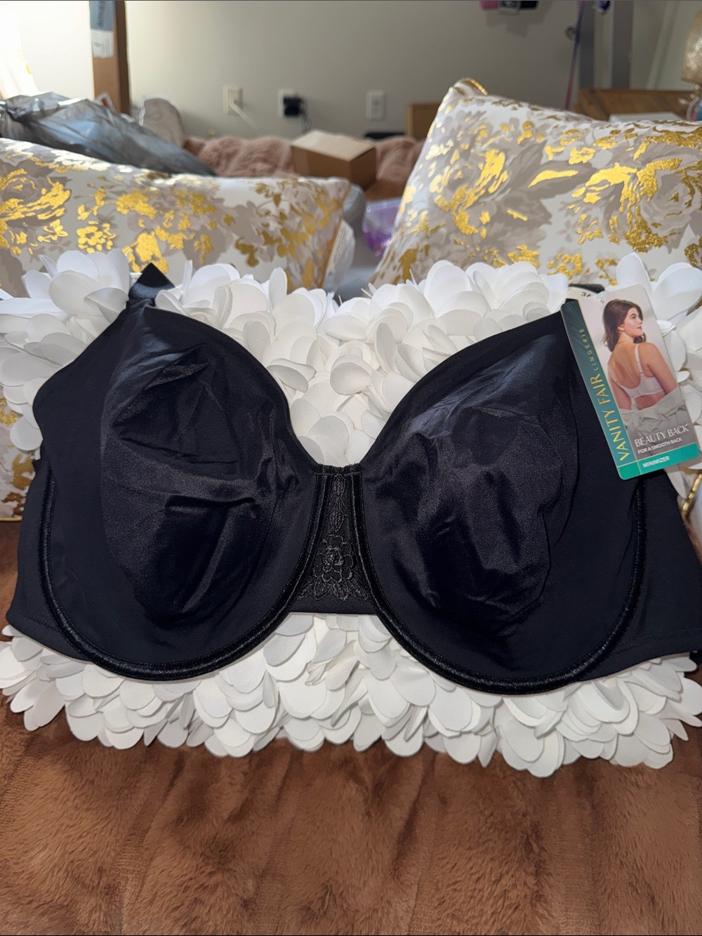 Vanity Fair Black Smooth Underwire Bra with Molded Cups